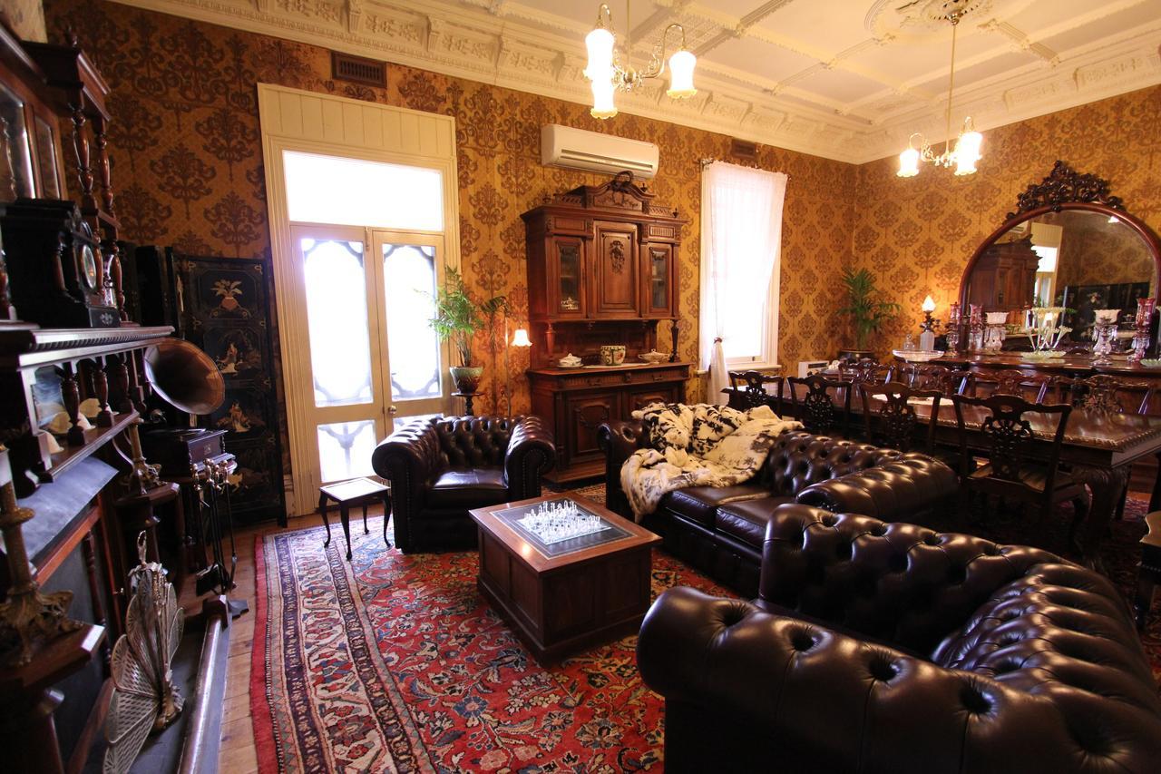 Bed and Breakfast Palm House Молдон Экстерьер фото