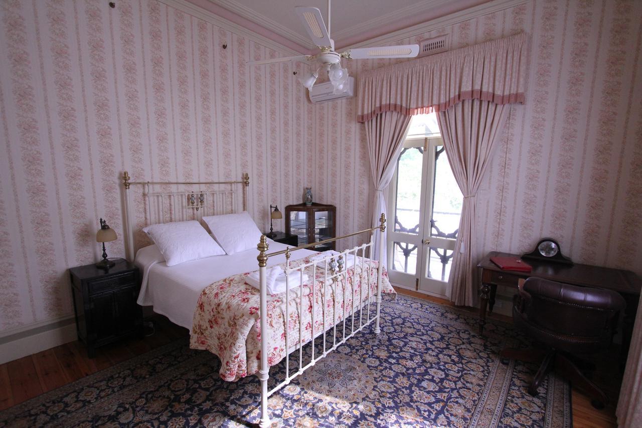 Bed and Breakfast Palm House Молдон Экстерьер фото
